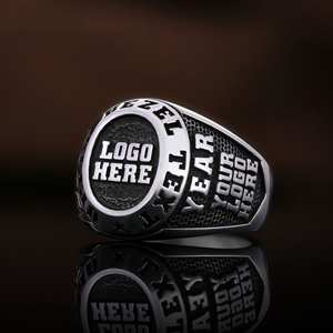 Anillo de Graduación Universitario BOJ MCollege Ring 030 Personalizado en Plata con Diamantes, Unisex, Certificado por GIA, Micro, Bajo Precio - Product Image 1