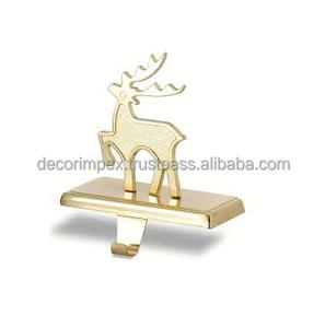 Soporte de calcetín de Navidad de ciervo de metal dorado brillante - Product Image 1