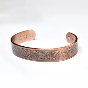 Bracelet en cuivre de haute qualité, fait main, élégant, idéal pour les fêtes. Achetez auprès d'un fabricant exportateur indien. - Product Image 2