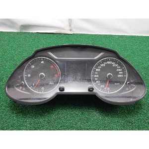 ชุดหน้าปัดเรือนไมล์มือสอง Q5 รุ่น 8R0920930T - Product Image 1