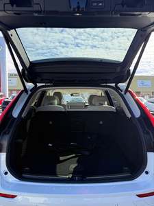 รถยนต์มือสองปี 2025 วอลโว่ XC60 T8 รุ่น Core Dark Theme - Product Image 3