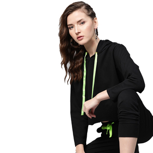 Sweat à capuche en polaire brossée douce offrant chaleur et confort pour les activités d'automne et d'hiver, idéal pour les tenues décontractées féminines - Product Image 4