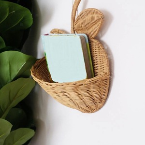 Cesta colgante de pared con forma de fruta para decoración de dormitorio de bebé, cestas de pared con forma de manzana tejidas de ratán natural - Product Image 5
