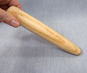 Barra de masaje tailandesa de madera, herramienta tradicional de reflexología para manos, cabeza, rostro y cuerpo de f s international - Product Image 1