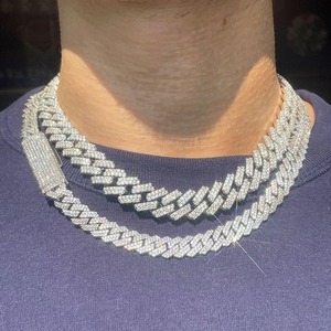 Cadena Cubana de Diamantes Moissanite de la Mejor Calidad en Plata de Ley 925 con Engaste de Piedras Brillantes para Hombre Disponible a Buen Precio - Product Image 5