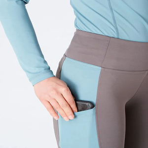 Leggings d'équitation antidérapants en silicone avec tissu extensible 4 directions, mettant en valeur la performance et l'adhérence antidérapante. - Product Image 3
