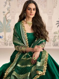 Conjunto de Traje Anarkali Verde Bordado con Pantalones Palazzo, Atuendo Tradicional para Mujer, para Bodas, Fiestas y Uso Diario - Product Image 4