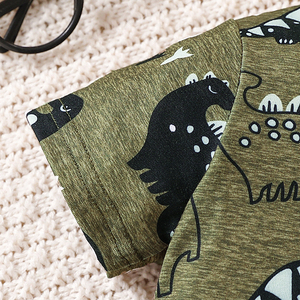 Ensemble 2 pièces d'été délavé et vieilli pour homme : T-shirt court en coton épais et short en jean avec rivets, style vintage, couleur unie, séchage rapide - Product Image 4