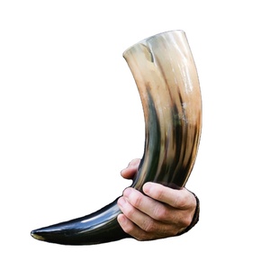 Mug en corne de buffle poli, fait main, écologique, forme naturelle, avec poignée, objet de collection artistique, cadeaux pour foire Renaissance - Product Image 1