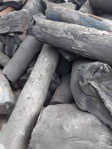 Charbon de bois naturel pour barbecue et restauration – Haute teneur en carbone, longue durée de combustion, sans fumée - Product Image 3