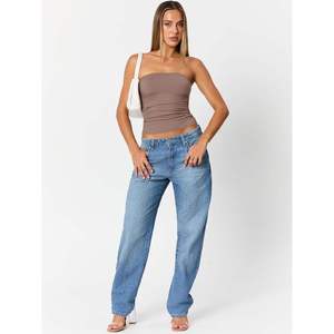 Haut court bandeau côtelé à carreaux pour femme, sans bretelles, avec volants, coupe ajustée, sexy et idéal pour les soirées estivales - Product Image 3