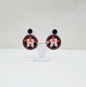 Pendientes artesanales con cuentas de los Astros de Houston, joyería personalizada para el día del partido, pendientes llamativos con cuentas de semillas para mujer - Product Image 6