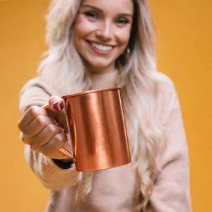 Gobelet en cuivre anti-fuite, résistant au lave-vaisselle, grande capacité, design sportif, pour la maison, idéal pour le whisky, le vin, l'eau et la détox ayurvédique - Product Image 6