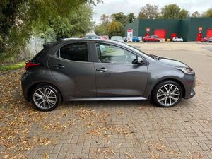 Yaris Cross 1.5 2022 Usado en Excelentes Condiciones - Product Image 3