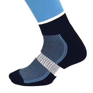 Calcetines de Compresión Transpirables, Antideslizantes y de Secado Rápido para Correr, Diseño Deportivo con Rayas, Personalizables OEM - Product Image 3