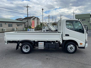 Toyota Dyna 150 – Camión Comercial Ligero Confiable para Carga y Uso Comercial - Product Image 2