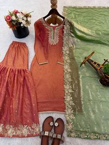 Ensemble Sharara Palazzo de créateur haut de gamme avec sequins et dupatta – Tenue de soirée élégante - Product Image 3