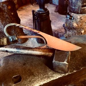 High Quality Hand Forged High Carbon Steel Antique Style Medieval Knife Full Tang Medieval Utility Knife With Leather Cover - Product Image 4