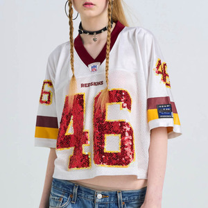 T-shirt décontracté pour femme à col en V et manches courtes, coupe régulière, avec numéro 46, 100 % coton écologique, idéal printemps-été - Product Image 1