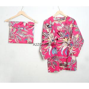ชุดนอนผ้าฝ้ายลายดอกไม้สีแดงสำหรับผู้หญิง แขนยาว คอวี เอวผูกเชือก ชุดนอนลำลอง 2 ชิ้น - Product Image 3