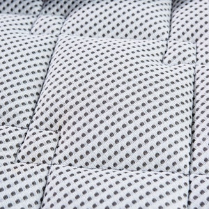 Tapis de selle d'équitation en tissu maillé respirant, léger, confortable et antidérapant pour une performance optimale à l'équitation - Product Image 3