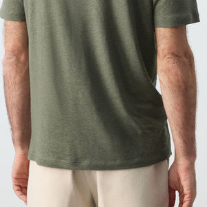 Camiseta de Algodón para Hombre, Diseño Personalizado, Calidad Superior, con Elegante Cuello Camisero con Cierre de Botones - Product Image 6