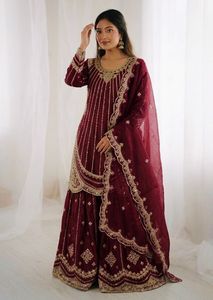 Elegante Traje Sharara Fendy de Seda con Bordado y Lentejuelas, Dupatta con Borde de Encaje, Ropa Festiva para Bodas para Mujer - Product Image 6