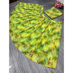 Ropa Europea Lehenga Choli con estampado floral más hermosa - Product Image 4