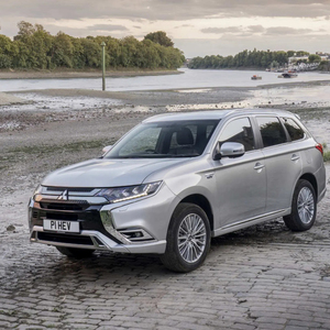 SUV Mitsubishi Outlander Usado, Probado y en Estado Verificado, para Compradores Mayoristas - Product Image 4
