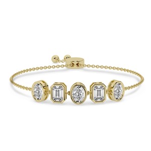 กำไลข้อมือดีไซน์ปรับได้แบบฝังเพชรหลายเหลี่ยม ทำจากทอง 14k ประดับเพชรทรงรีและทรงมรกตจาก Alexa Lab Grown Diamond - Product Image 3