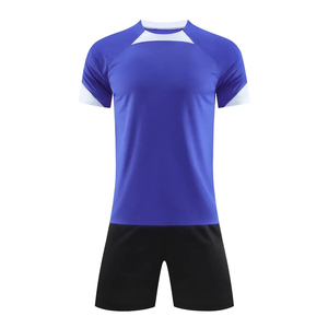 Uniforme de Fútbol de Alta Calidad Hecho en Pakistán, Equipación Deportiva, 100% Poliéster, Transpirable, Ligero y Personalizable - Product Image 5