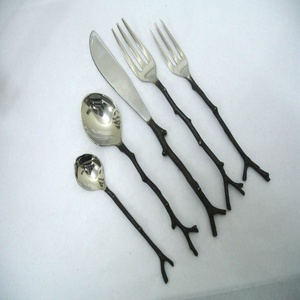 Ensemble de couverts de mariage modernes de haute qualité en acier inoxydable mat noir écologique, 5 pièces, couteau, fourchette, cuillère - Product Image 3