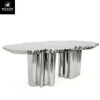 Meubles de maison sur mesure de haute qualité, tables de banquet au design unique, tables à manger modernes en acier inoxydable italien de luxe