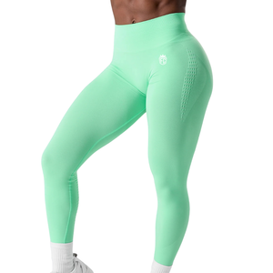 Leggings de yoga sin costuras de tiro medio para mujer, control de abdomen, elásticos, para gimnasio, pantalones de entrenamiento, ropa deportiva moldeadora, color menta - Product Image 2