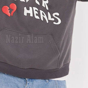 Sweat-shirts à imprimé graphique pour hommes, mode streetwear, pull à capuche, vêtements décontractés, respirant, doux, confortable, tenue urbaine quotidienne - Product Image 4
