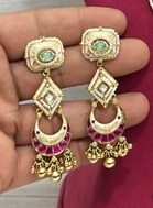 Gorgeous Best Quality <strong>Sabyasachi</strong> Inspired Hand Crafted Brass Gold Plated Fine Kundan Polki Imitation Pearl Rajwadi Party - Product Image 2