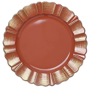 Plato base rústico de cobre estriado con textura de madera envejecida en el borde. Producto disponible a precio de mayoreo en serie - Product Image 1