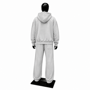 Conjunto Deportivo Gráfico Plateado para Hombre, Sudadera con Cremallera Completa y Pantalones Jogger Relajados, Estilo Urbano Premium - Product Image 2