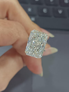 Diamant de laboratoire certifié IGI, taille radiant, pierre libre, haute qualité, couleur E, diamant créé en laboratoire pour la fabrication de bijoux et bagues de fiançailles - Product Image 2