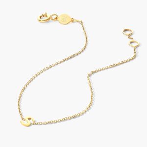 Mini bracelet avec initiale A-Z en or jaune - Product Image 3