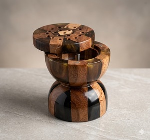 Quemador de Incienso Moderno Hecho a Mano con Resina Epoxi y Madera de Sándalo, Difusor de Aromaterapia con Color Personalizado para el Hogar y la Oficina - Product Image 1