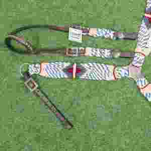 ชุดอุปกรณ์ม้าสีเทา ขาว ครีม ทำจากขนโมแฮร์ ตกแต่งด้วยสายรัดหน้าอกขนาด 32 นิ้ว ทำจากหนังอาร์เจนตินา - Product Image 6