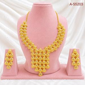 MOLL JEWELLERS Ensemble Collier et Boucles d'Oreilles Ethniques en Alliage Plaqué Argent et Zircon pour Femme, Bijoux de Mariage Tendance pour Troisième Partie - Product Image 2