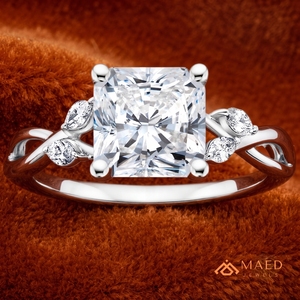 Anillo de Compromiso y Boda de Moissanita Corte Radiante con Detalles Marquesa en Tono Plateado y Banda Trenzada, Joyería Elegante, Regalo para Ella - Product Image 4