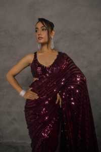 Sari en Faux Georgette de 5 mm avec Broderie de Sequins et Pièce de Blouse Assortie, Idéal pour les Tenues de Soirée de Créateur - Product Image 3