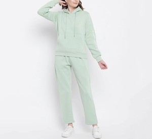 Conjunto Deportivo de Dos Piezas para Mujer, con Capucha, Estampado Sólido, Informal, de Invierno, 100% Algodón Ecológico, con Logotipo Personalizado - Product Image 4
