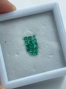 Piedra Preciosa de Esmeralda Verde Natural de Alta Calidad, Corte Cojín, 1.27 Quilates, 2.5x3mm, Paquete de 14 Piezas - Product Image 5