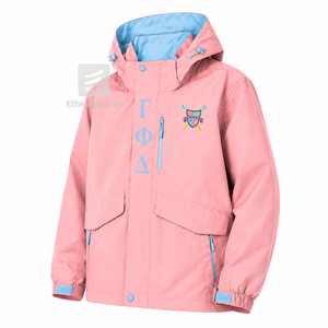 Chaqueta Impermeable Personalizada de la Hermandad Gamma Phi Delta, Color Azul Cielo y Rosa, Poliéster, Manga Larga, Cierre Frontal con Cremallera, Logotipo Bordado - Product Image 1