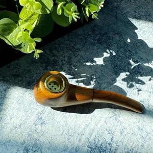 Pipa de Fumar de Madera Natural Premium, Hecha a Mano, Forma Limpia, Acabado Suave, Agarre Cómodo, Elegante, para Uso Diario - Product Image 1