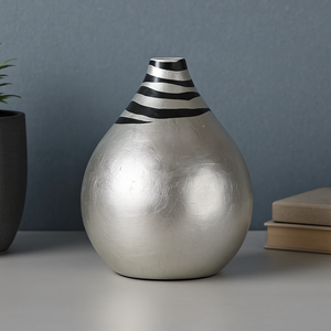 Jarrón de Cerámica Moderno de Lujo Art Deco Hecho a Mano con Diseño de Rayas de Cebra en Forma de Calabaza para Decoración de Mesa de Boda o Hogar - Product Image 5